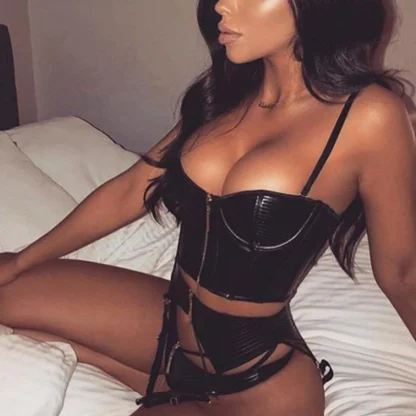 Sleek Black Lingerie Set - Image 5